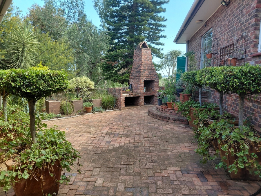 5 Bedroom Property for Sale in Vanes Estate Eastern Cape